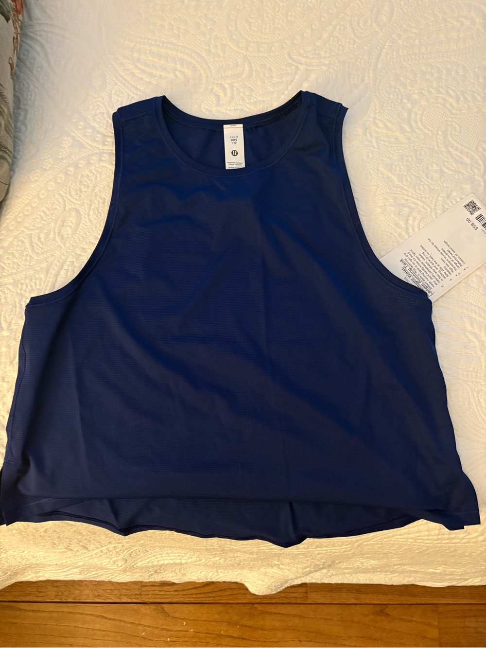 Lululemon lightweight Waist-Length Running Tank - Navy - $58